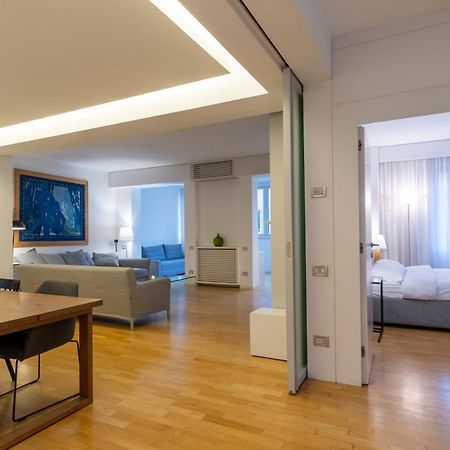 Attic With Terrace And Jacuzzi - Luxury Apartment Rome Exterior photo