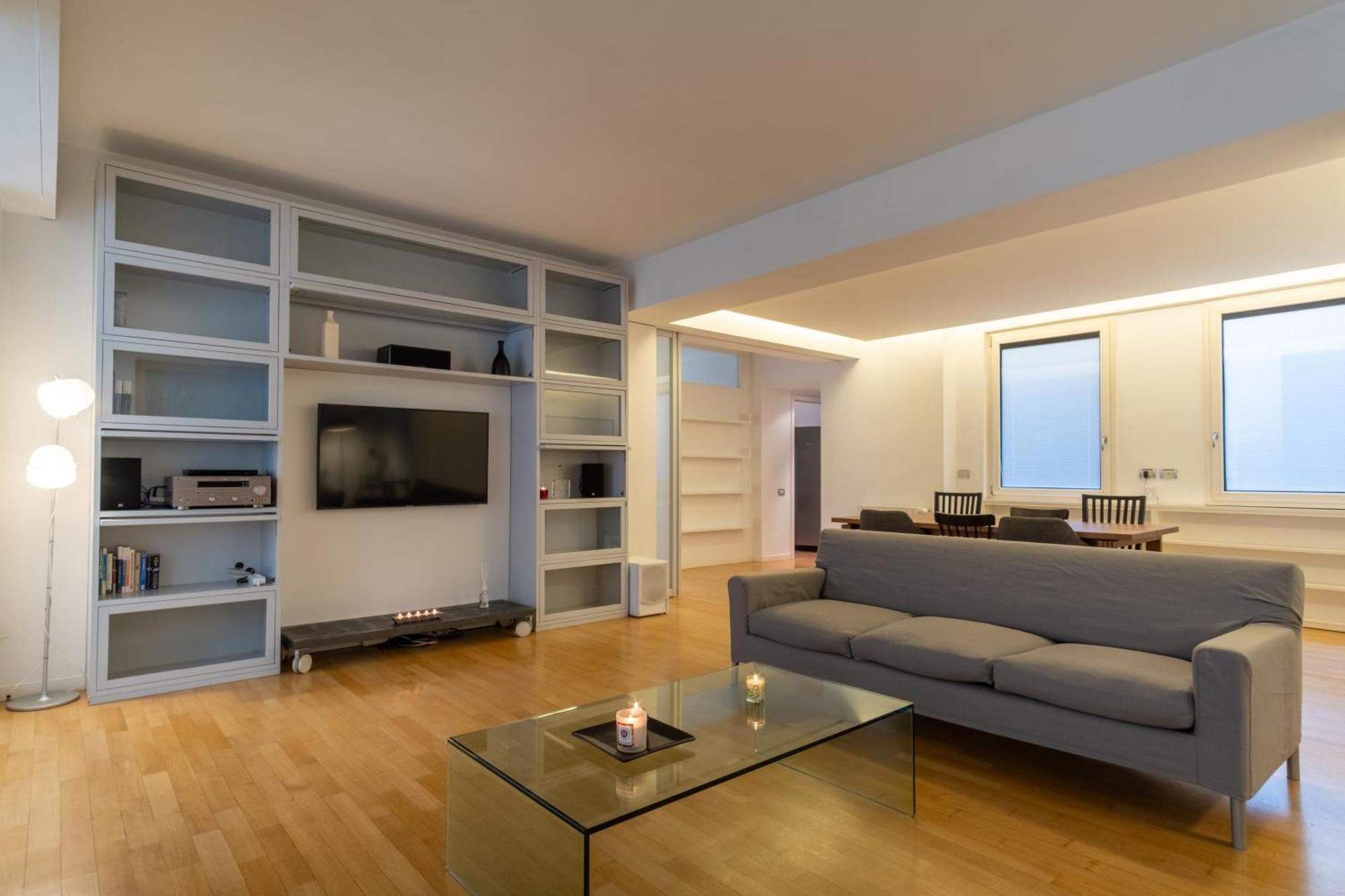 Attic With Terrace And Jacuzzi - Luxury Apartment Rome Exterior photo