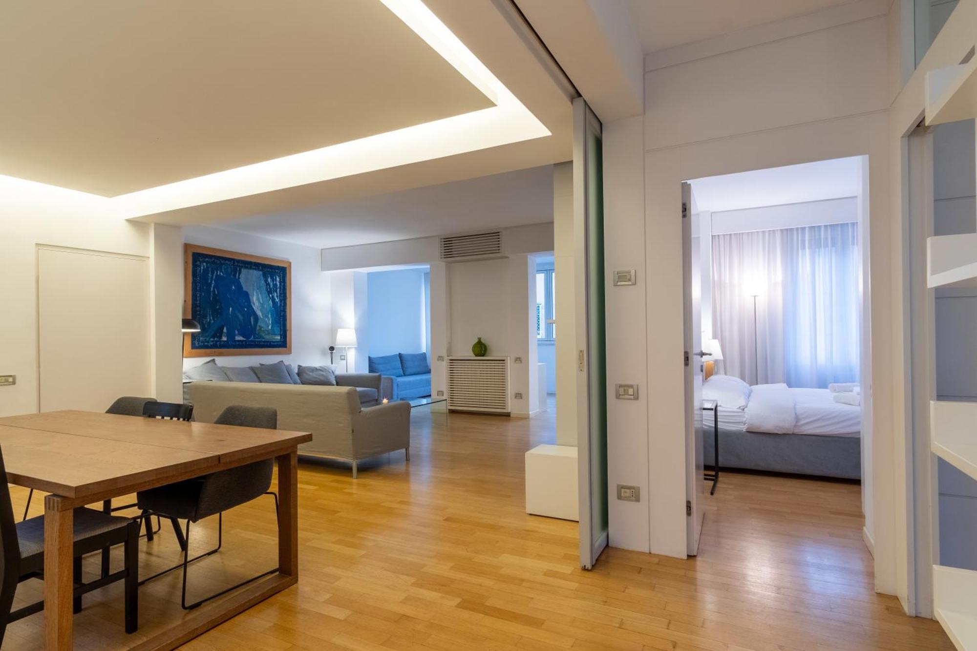 Attic With Terrace And Jacuzzi - Luxury Apartment Rome Exterior photo