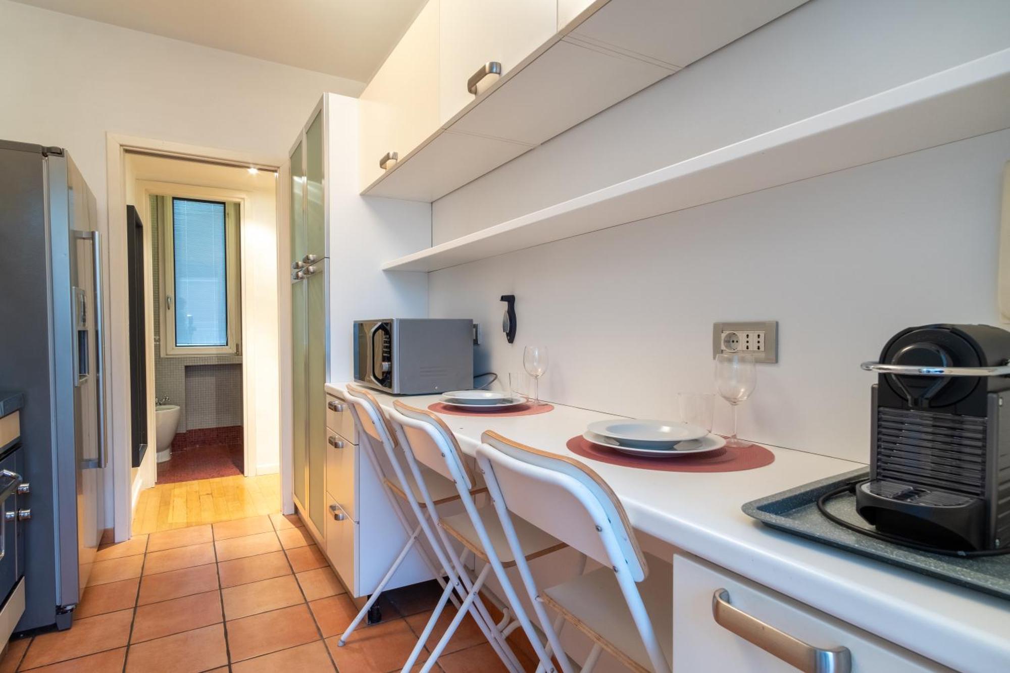 Attic With Terrace And Jacuzzi - Luxury Apartment Rome Exterior photo