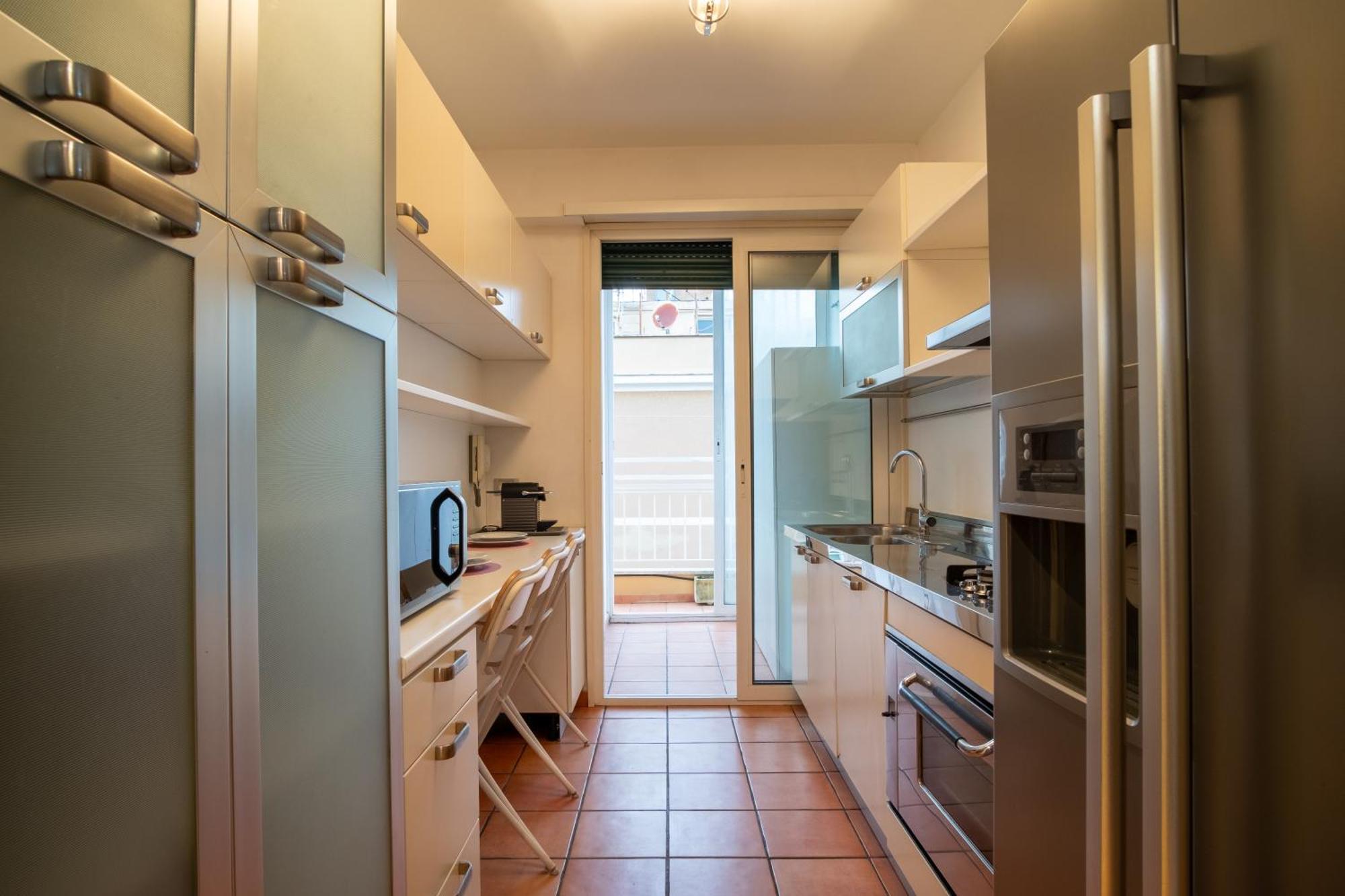 Attic With Terrace And Jacuzzi - Luxury Apartment Rome Exterior photo